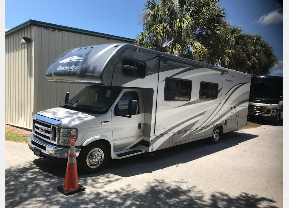 Class C Motor Home rentals in 