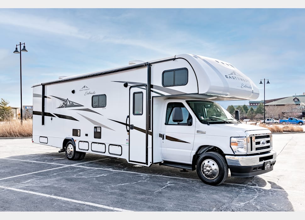 Class C Motor Home rentals in Blue Springs