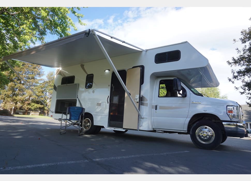 Class C Motor Home rentals in San Mateo