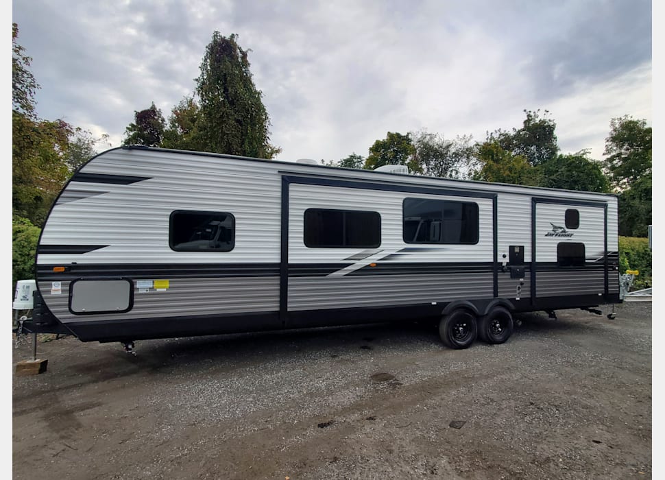 Travel Trailer rentals in Middlesex