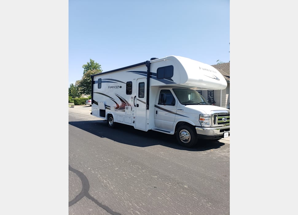 Class C Motor Home rentals in Novato