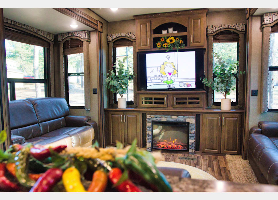 Fifth Wheel rentals in Gladewater