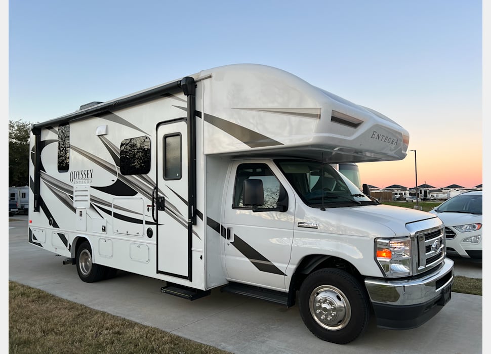 Class C Motor Home rentals in kissimmee