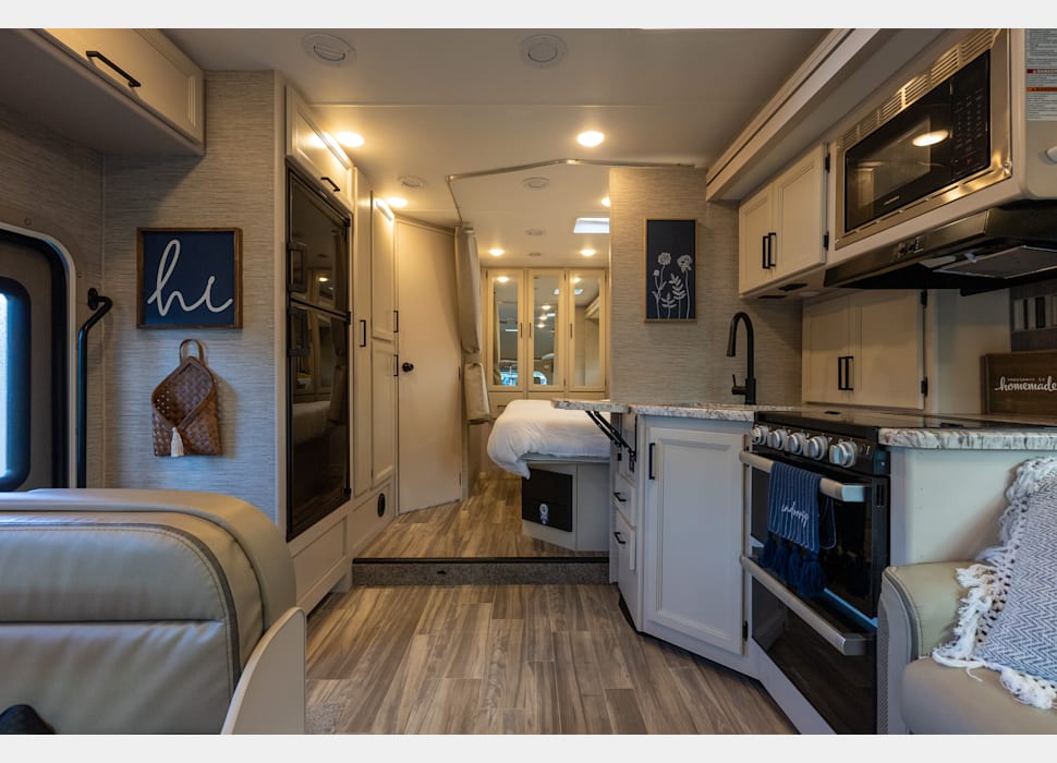 Class C Motor Home rentals in Las Vegas