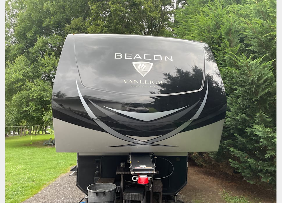 Fifth Wheel rentals in New Holland