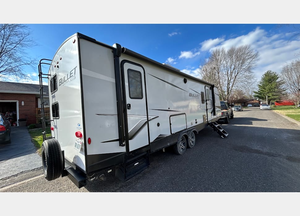 Travel Trailer rentals in Newburgh