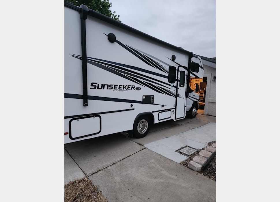 Class C Motor Home rentals in Nipomo