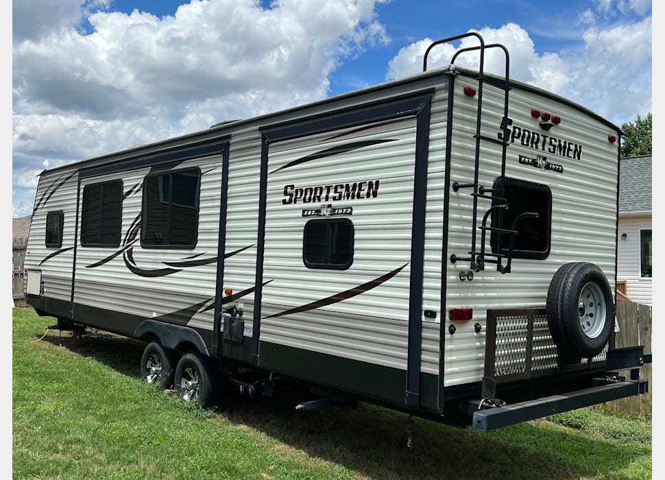 Travel Trailer rentals in London