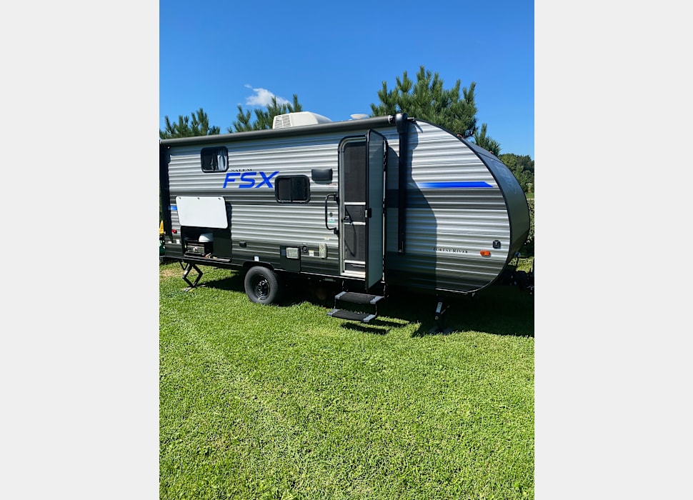 Travel Trailer rentals in Lakeland