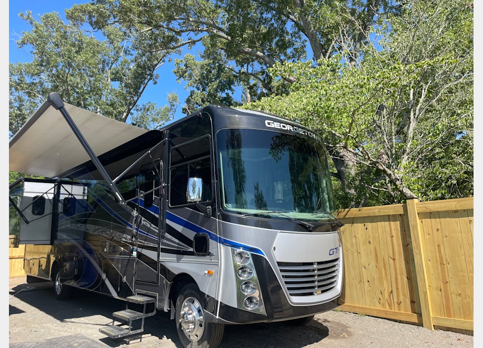Class A Motor Home rentals in Valdosta