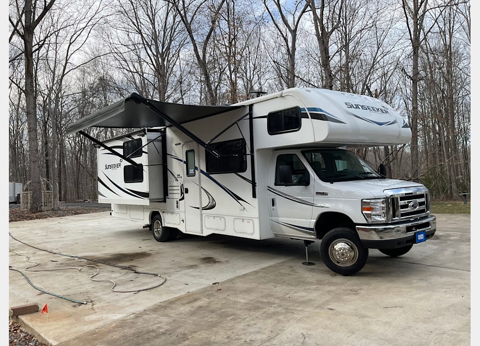 Class C Motor Home rentals in Honey Grove