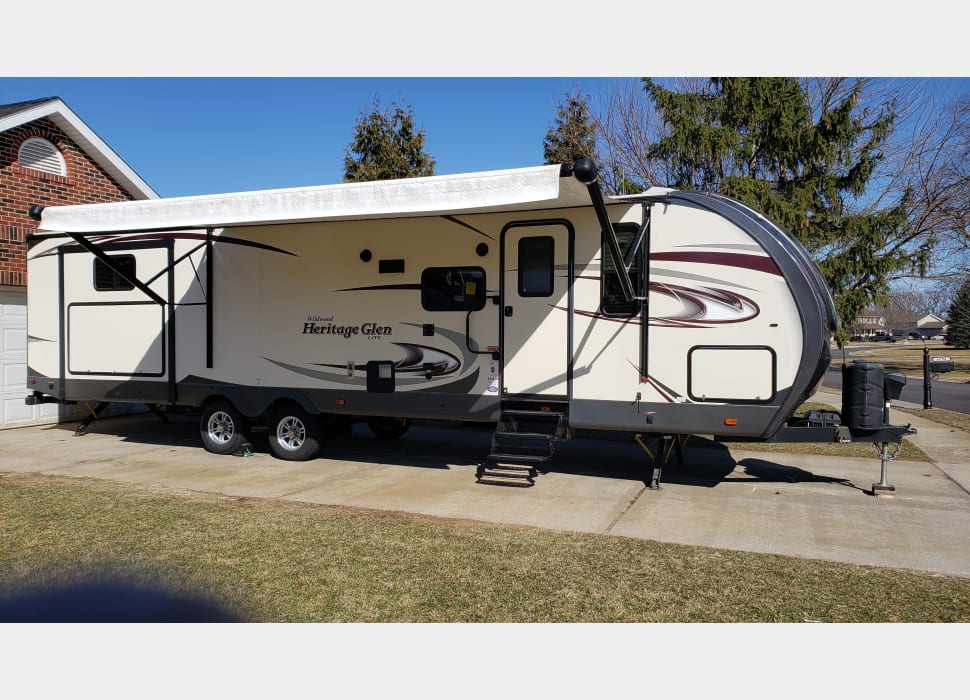 Travel Trailer rentals in Lake Villa