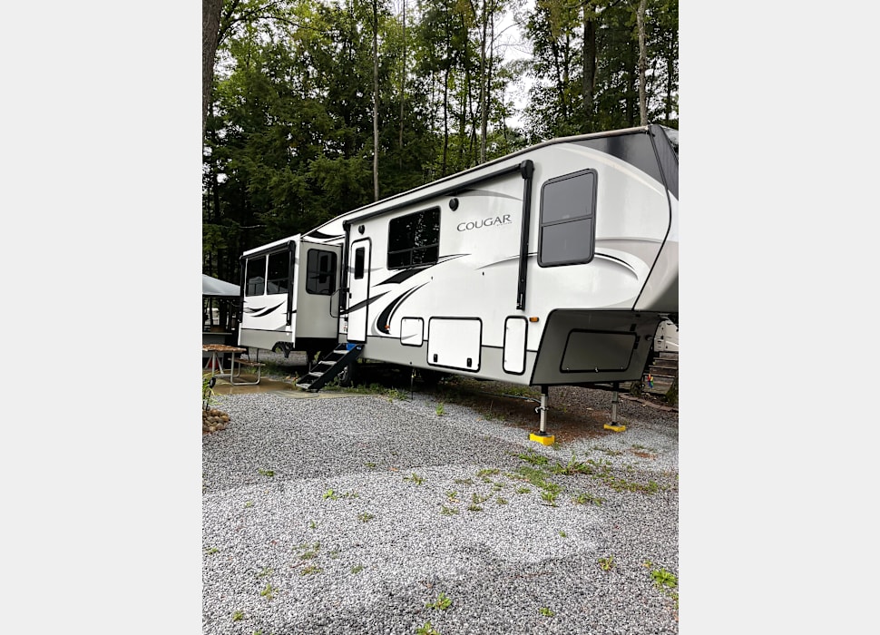 Fifth Wheel rentals in Schroon Lake