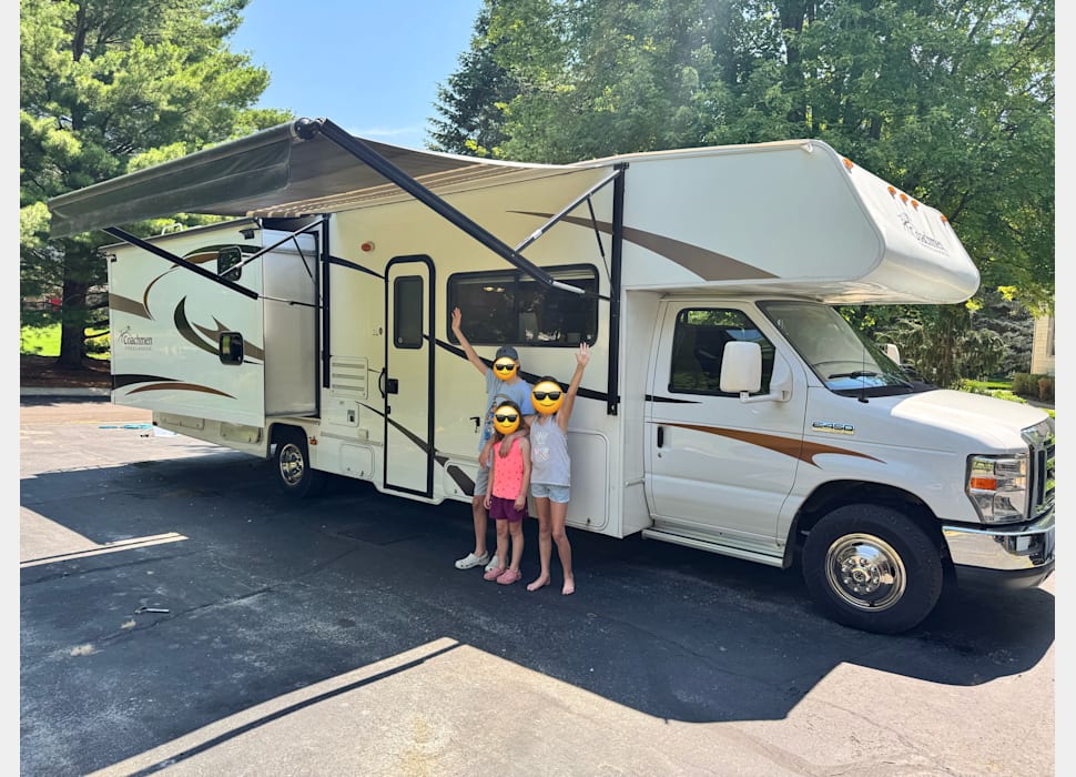Class C Motor Home rentals in Pinckney