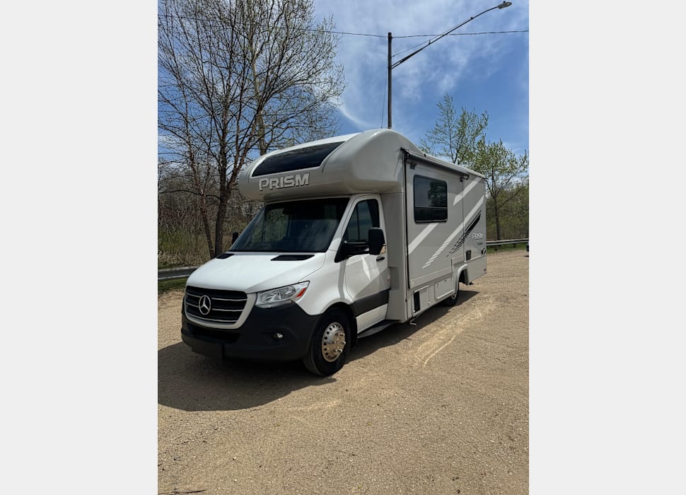 Class C Motor Home rentals in Grand Rapids
