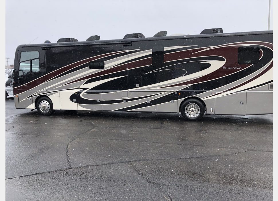 Class A Motor Home rentals in Linden