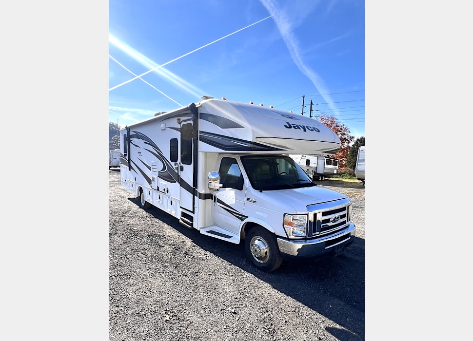 Class C Motor Home rentals in Syracuse