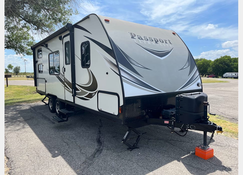 Travel Trailer rentals in Melissa