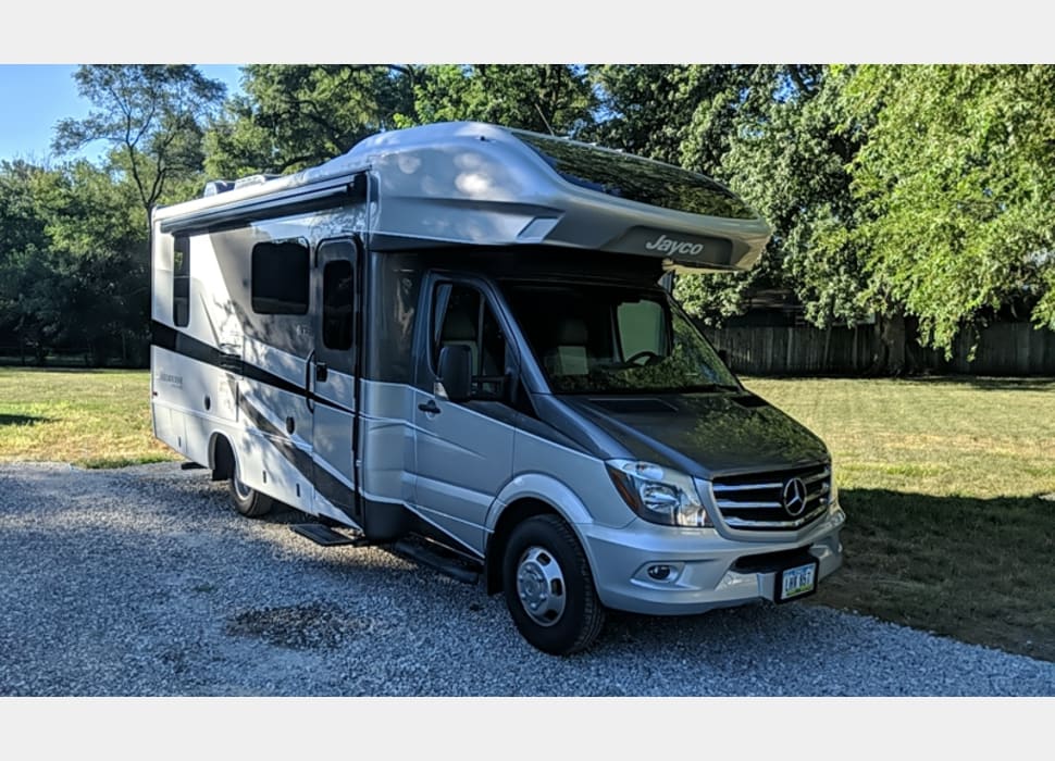 Class C Motor Home rentals in Des Moines