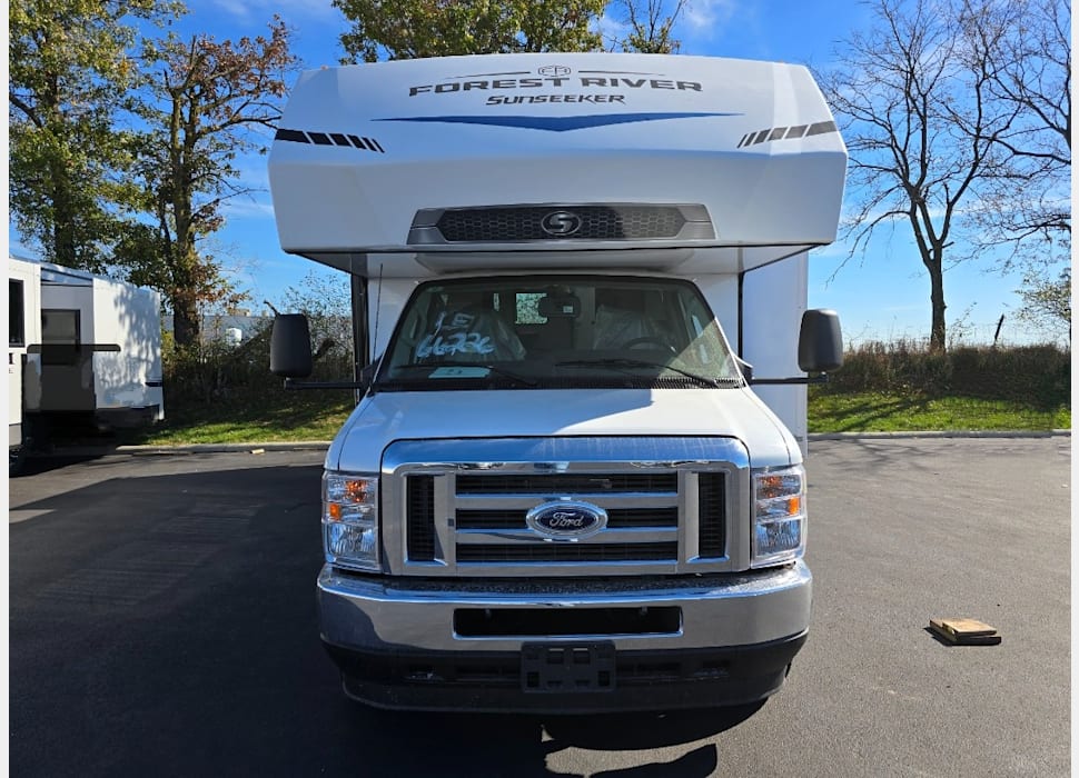 Class C Motor Home rentals in North Salem