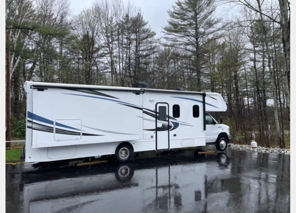 Class C Motor Home rentals in Freedom