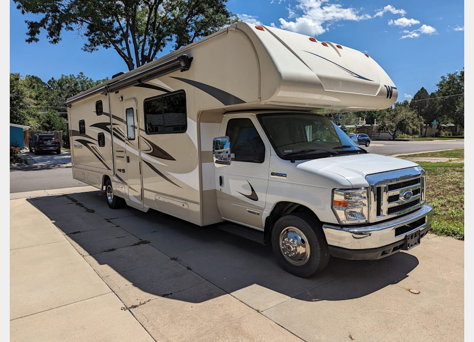 Class C Motor Home rentals in Aurora