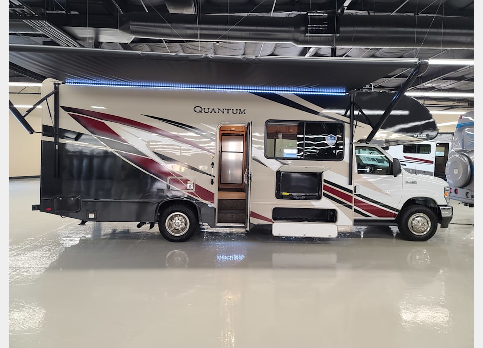 Class C Motor Home rentals in Tracy