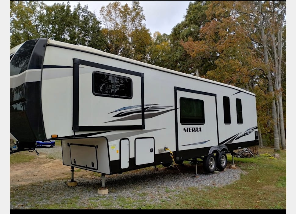Fifth Wheel rentals in Franklinville