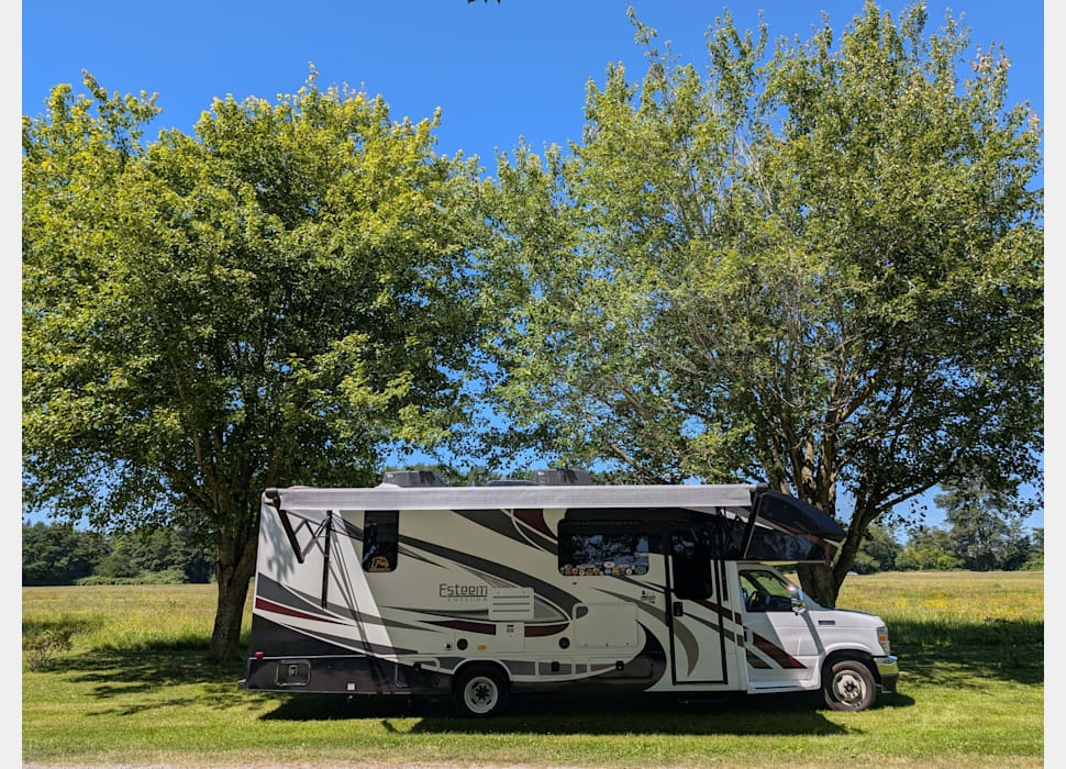 Class C Motor Home rentals in Surrey
