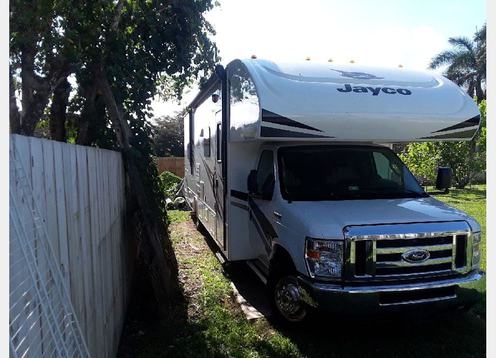 Class C Motor Home rentals in Key Largo