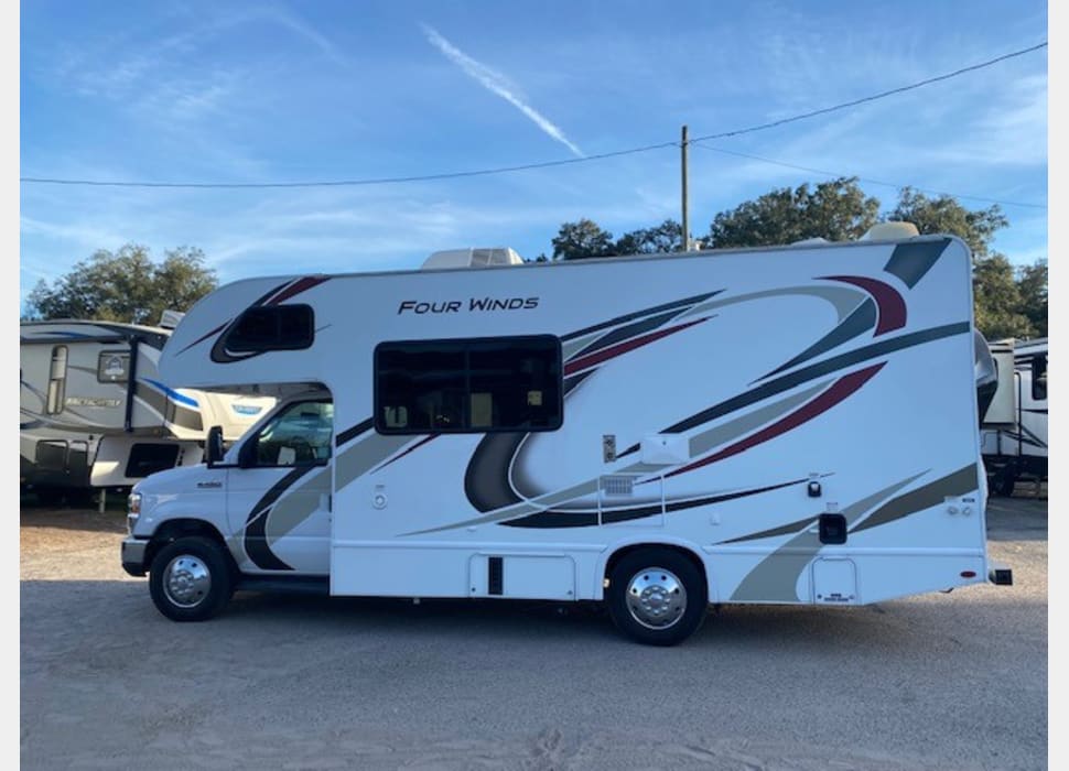 Class C Motor Home rentals in Greenacres