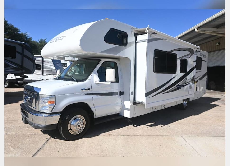 Class C Motor Home rentals in Dacula