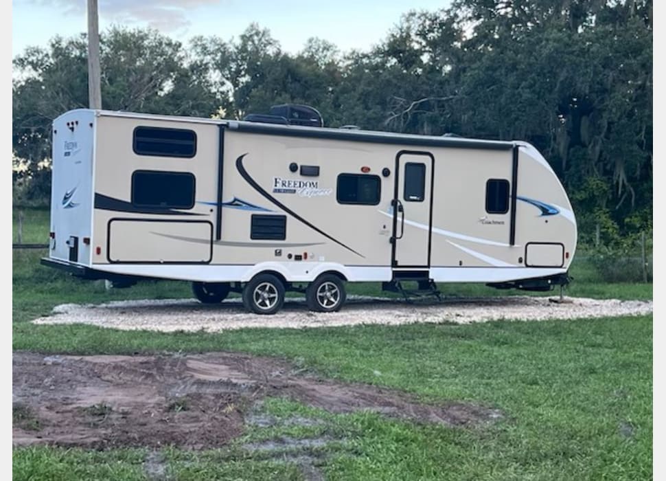 Travel Trailer rentals in Loxahatchee