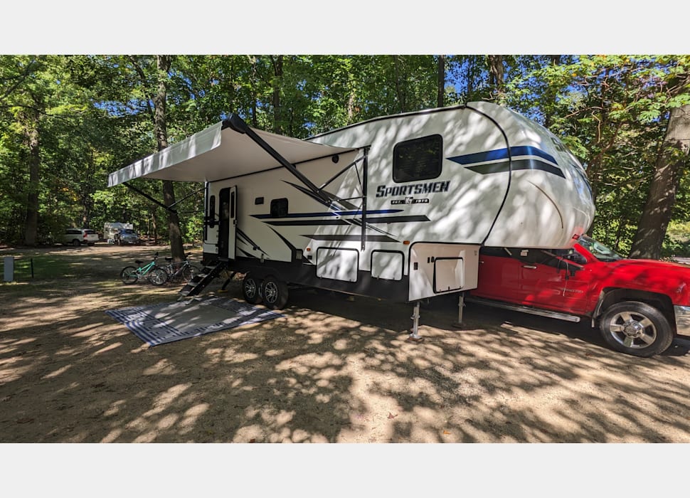 Fifth Wheel rentals in SOUTH HAVEN