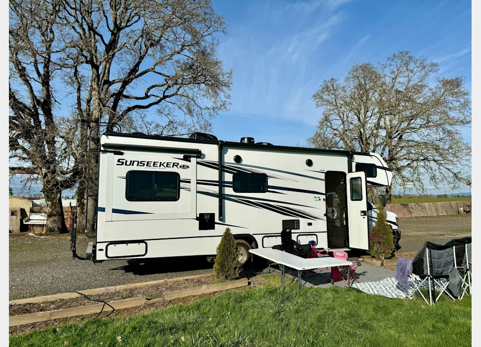 Class C Motor Home rentals in Beavercreek