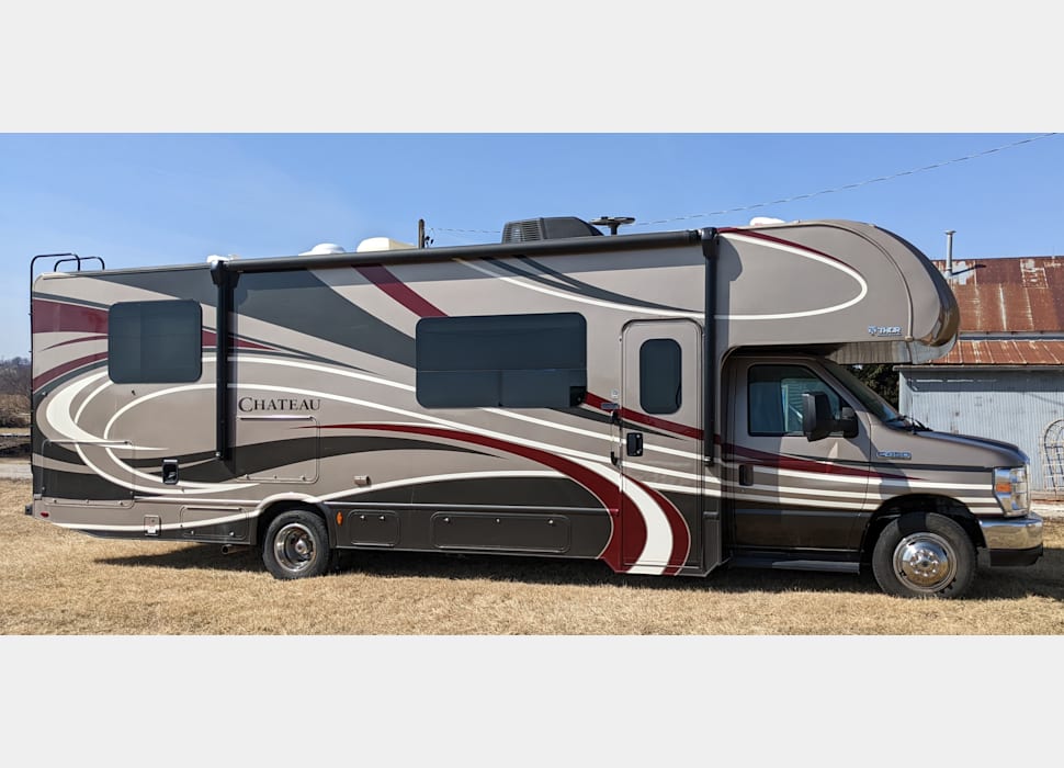 Class C Motor Home rentals in Davenport