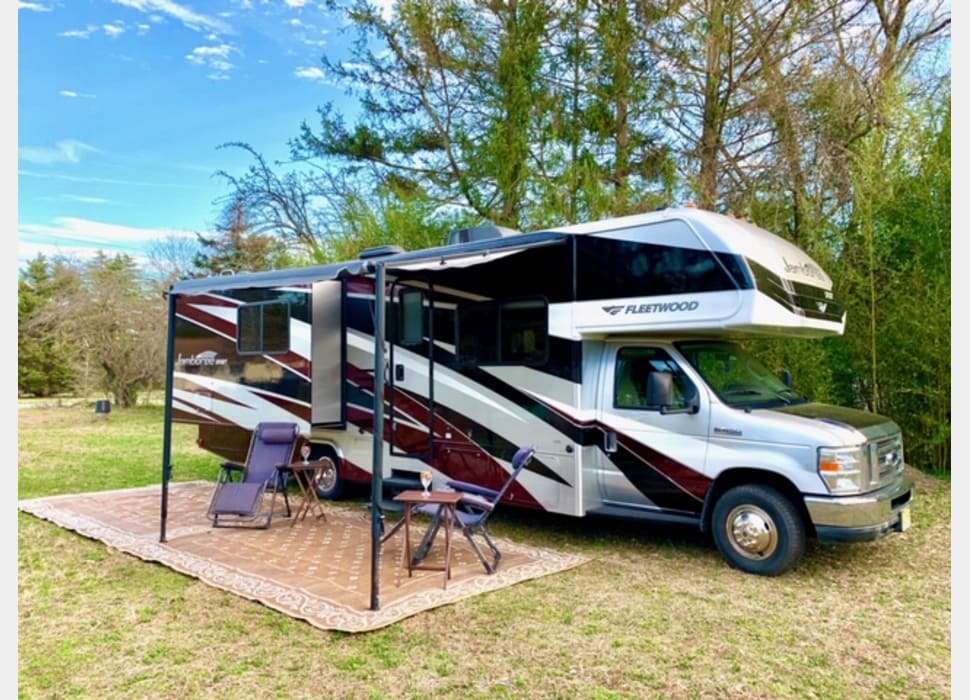 Class C Motor Home rentals in Chantilly