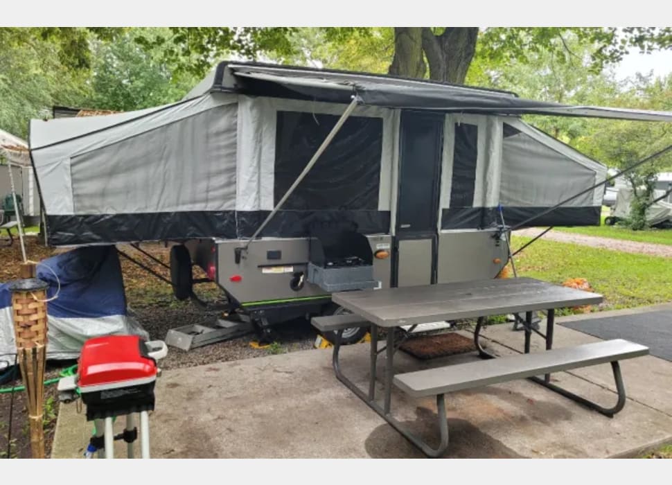 Pop-up Camper rentals in Cincinnati