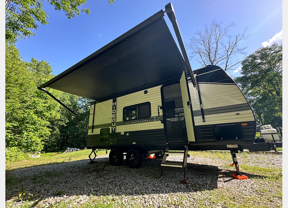 Travel Trailer rentals in SOUTHBOROUGH