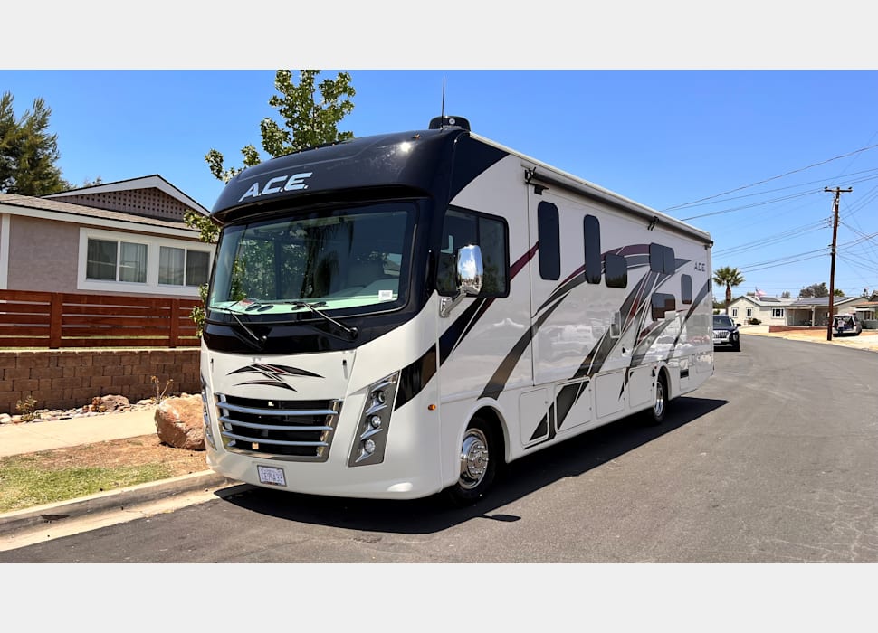 Class A Motor Home rentals in Lakeside