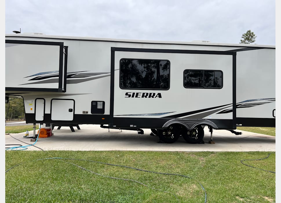 Fifth Wheel rentals in Pensacola