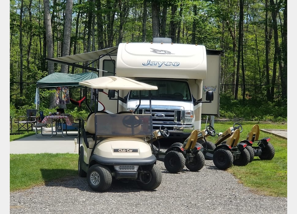 Class C Motor Home rentals in North Olmsted