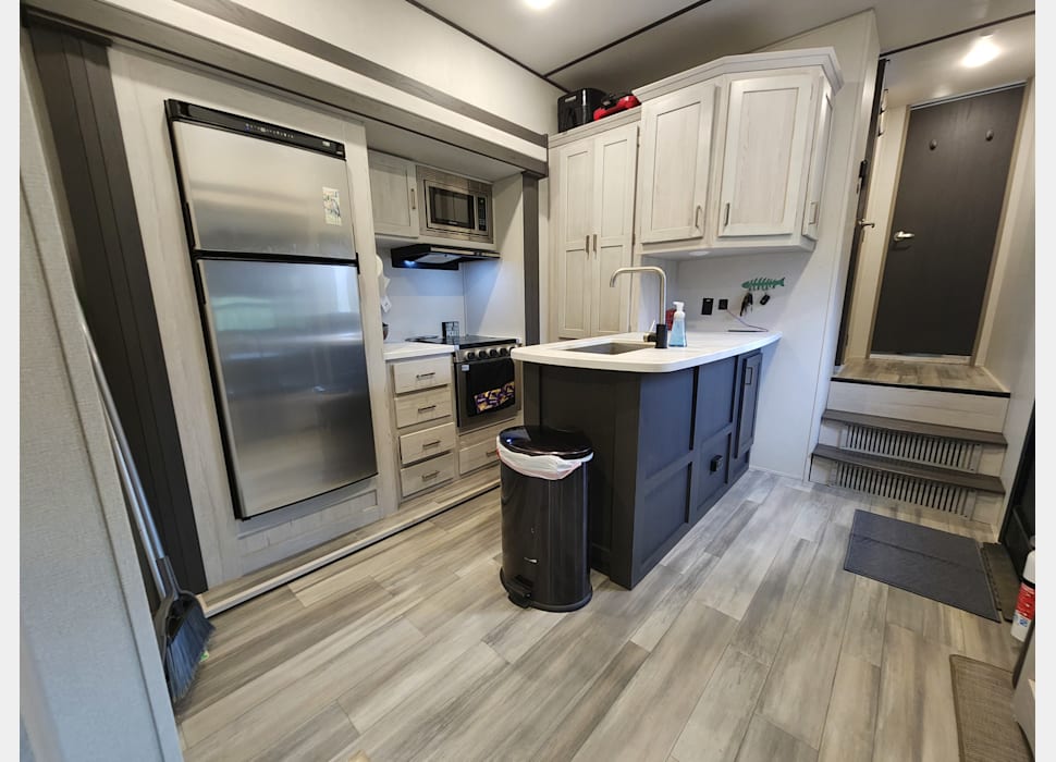 Fifth Wheel rentals in Carriere