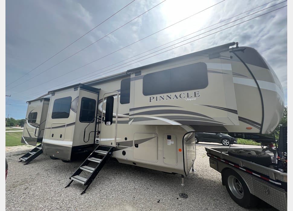 SeymourRV rentals