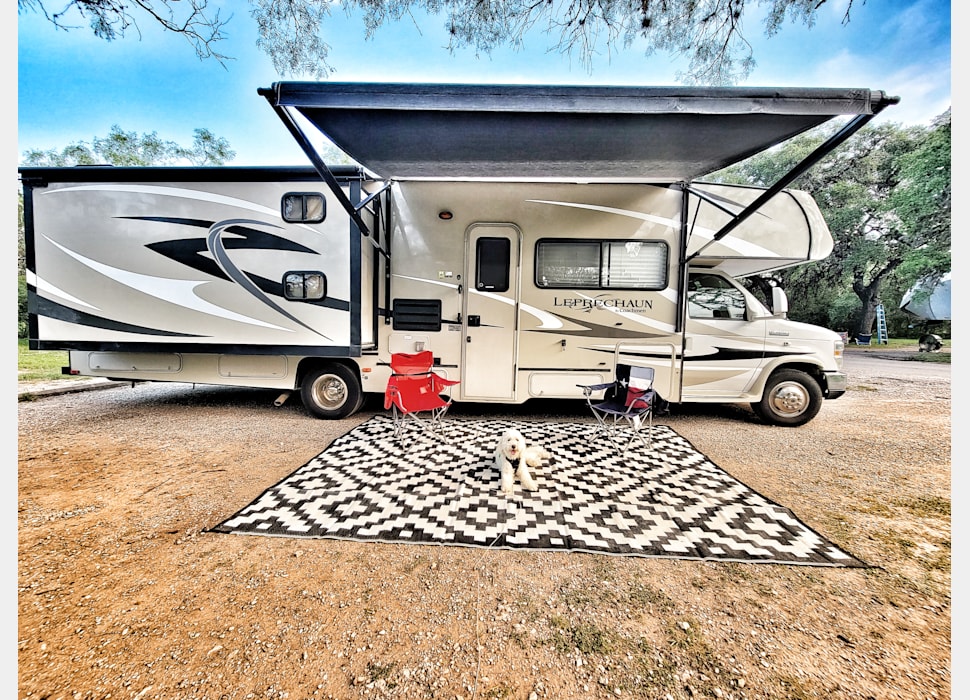Class C Motor Home rentals in Kingwood