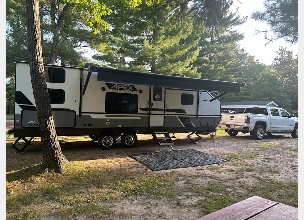 Travel Trailer rentals in Hilbert