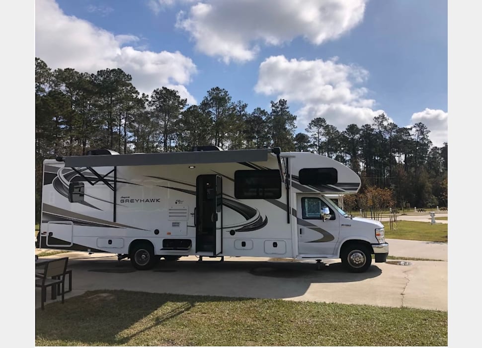 Class C Motor Home rentals in Jeanerette