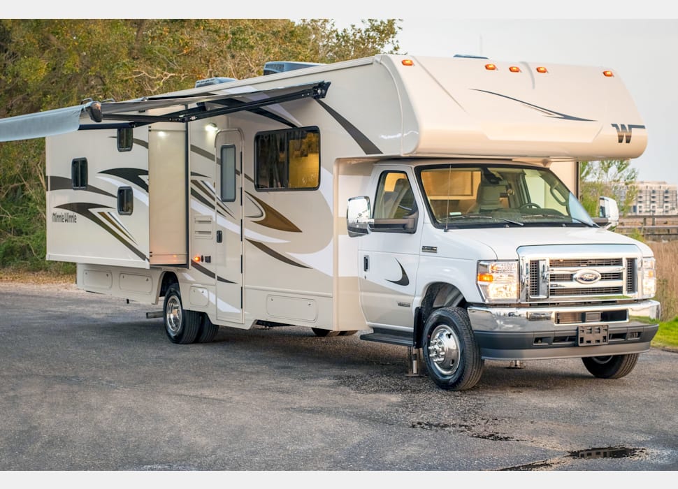 Class C Motor Home rentals in Adel