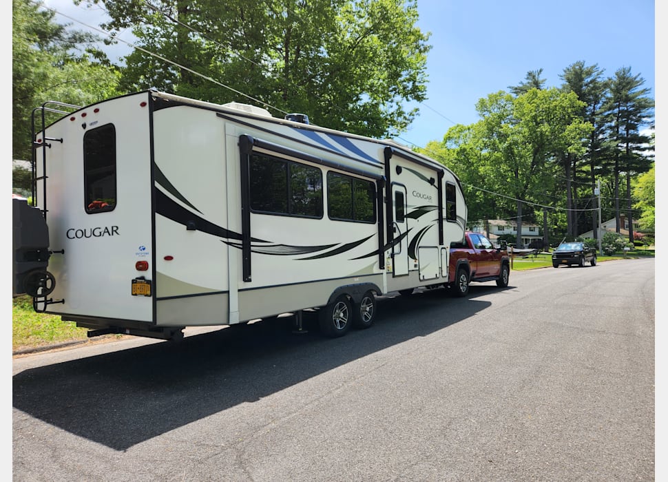 Fifth Wheel rentals in Schenectady