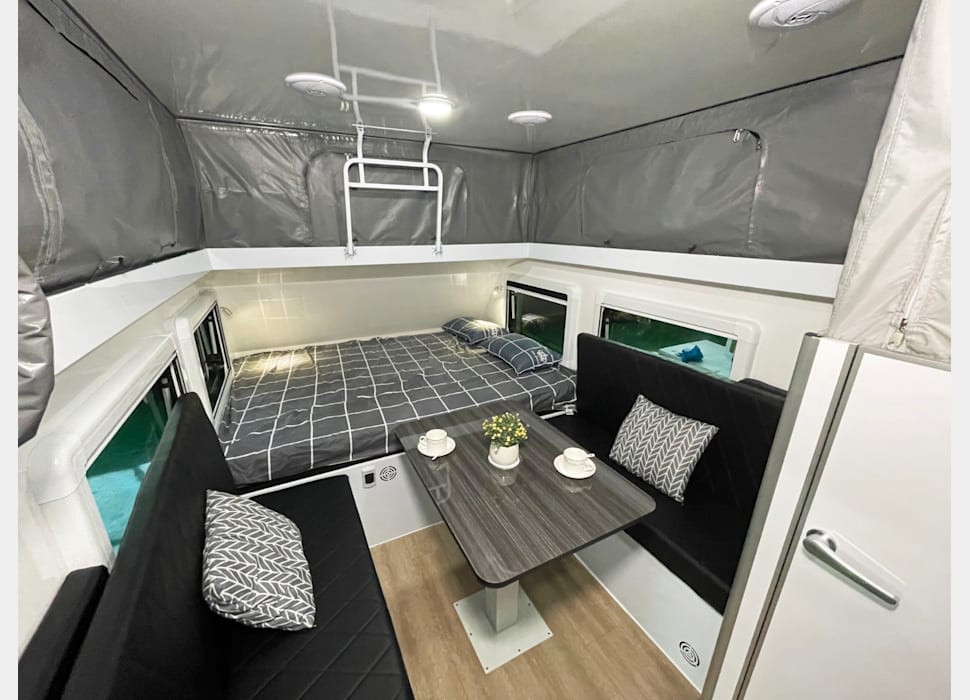 Pop-up Camper rentals in Summerfield